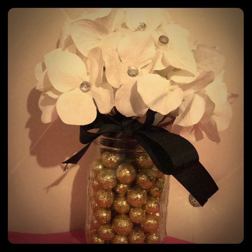 Handmade centerpieces for any occasion !